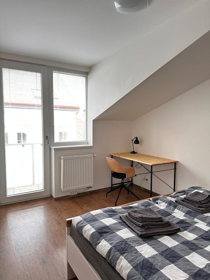Apartman Ab Kryte Parkovani Zdarma เชสเกบูดิเยโจวิตเซ ภายนอก รูปภาพ